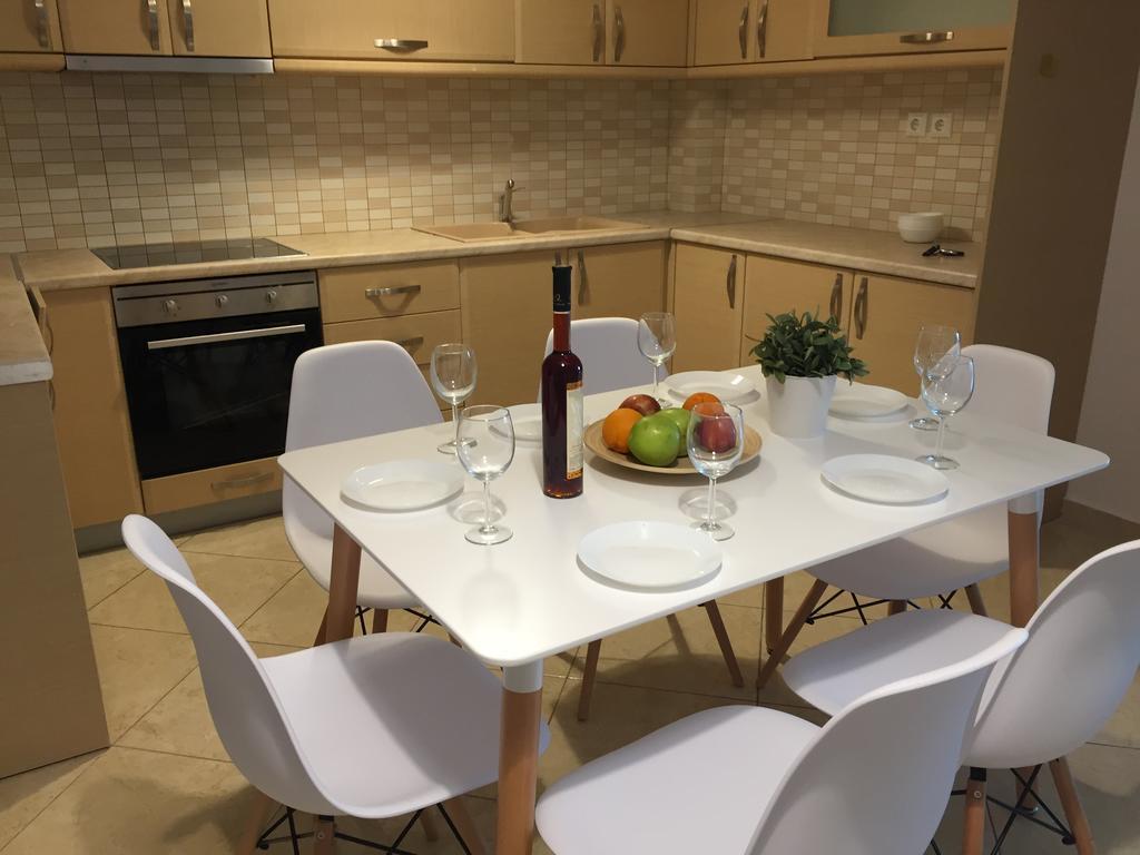 Sea And Sun Apartments Sarande Phòng bức ảnh