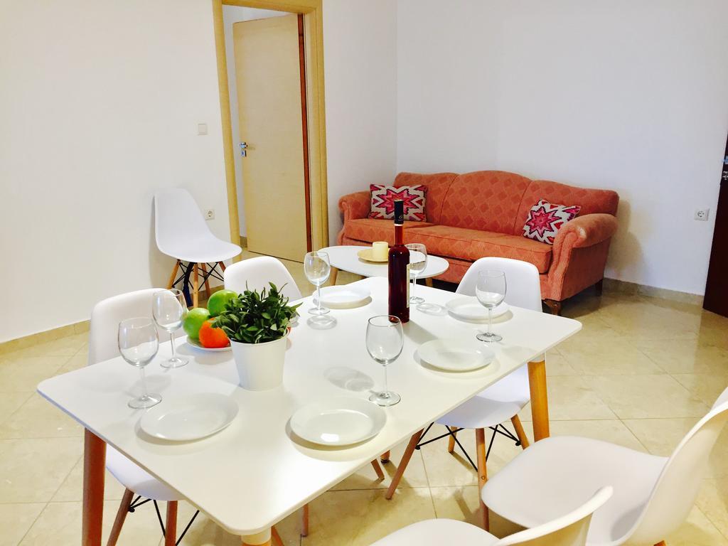 Sea And Sun Apartments Sarande Phòng bức ảnh