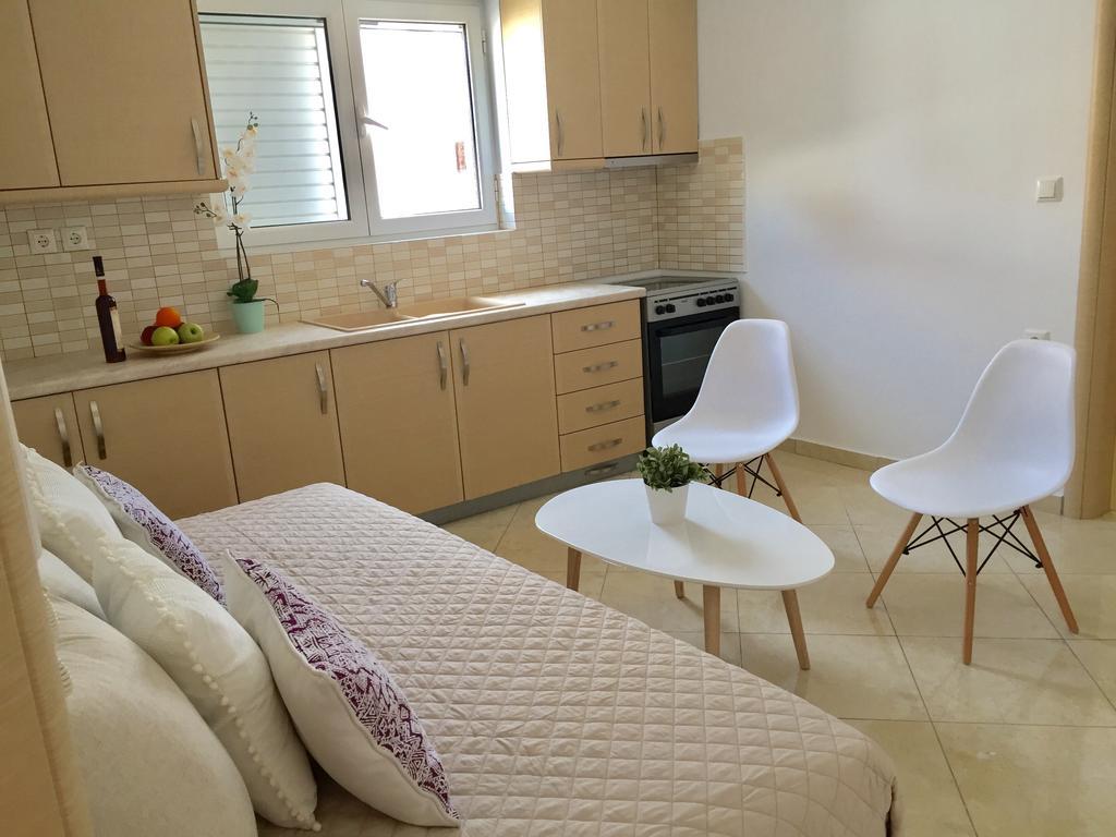 Sea And Sun Apartments Sarande Ngoại thất bức ảnh