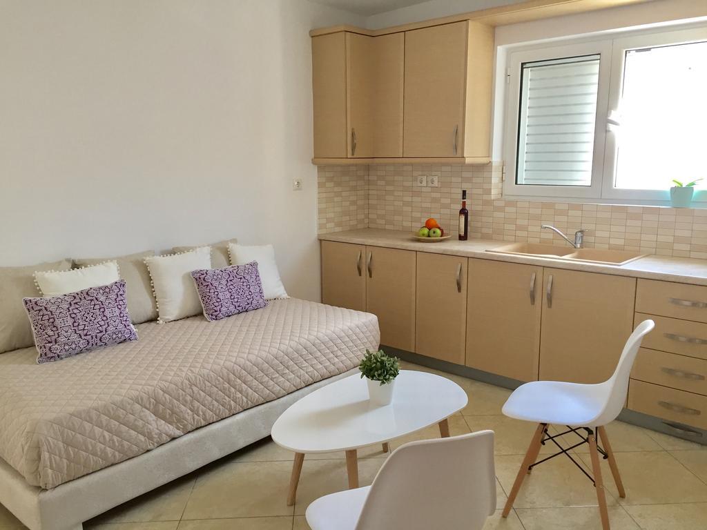 Sea And Sun Apartments Sarande Ngoại thất bức ảnh